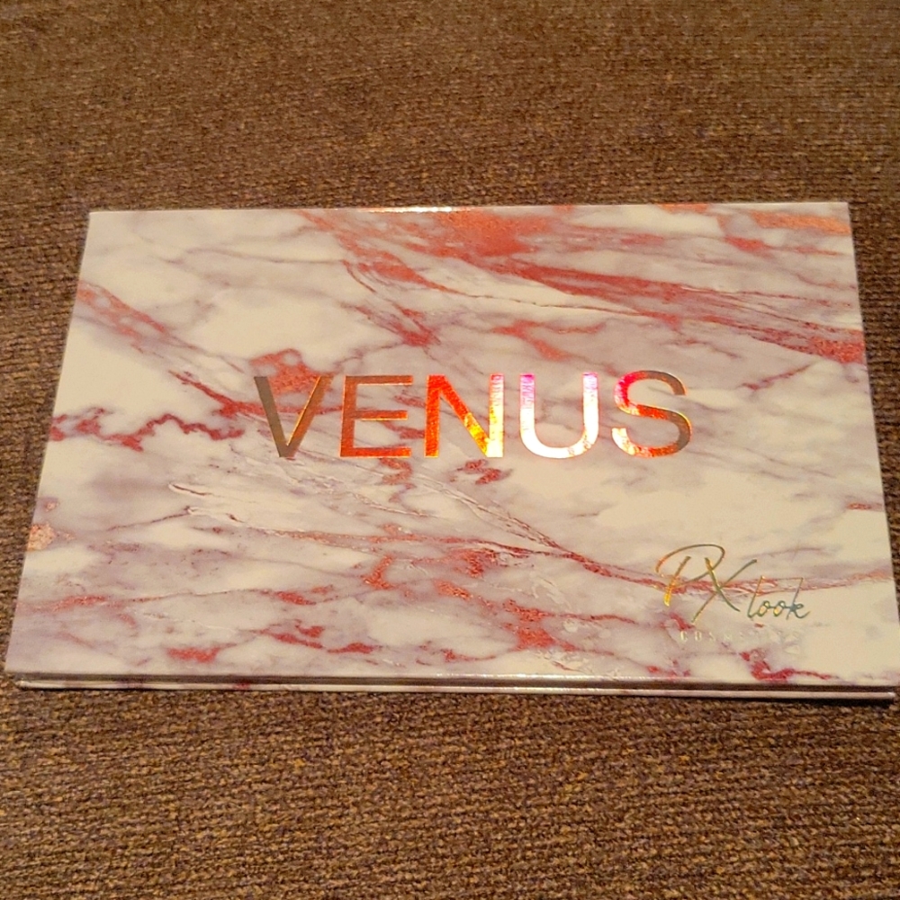 Venus PX look eye palette